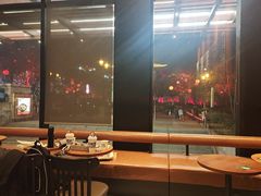 大堂-星巴克(西安曲江银泰店)