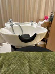 -愉己冥想·护发专门店