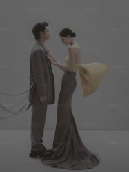 -至臻微拉婚纱摄影