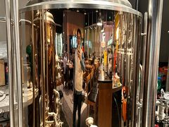 -HUZI虎滋精酿餐吧(京西大悦城店)