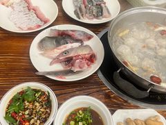 -正能量脆肉鲩火锅