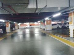 -万象城-停车场