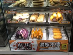 -全家便利店(上海南站站店)