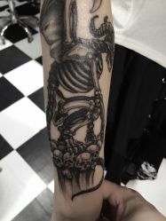 -Black Tattoo Studio