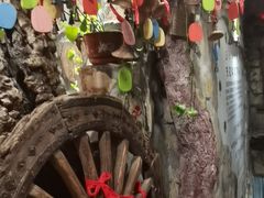 -吴氏老牌坊云南鱼豆花火锅店(通江街店)