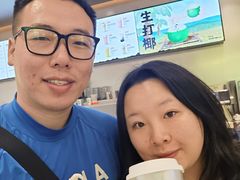 -喜茶(杭州滨江宝龙店)