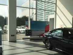-上海宝宁宝马4S店