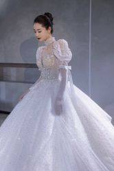 -艾朵婚纱