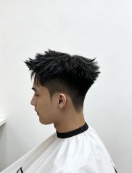 -宫铭烫发染发接发店