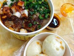 -覃肥叔桂林米粉(粮道街店)