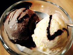 -必胜客(漕宝路店)