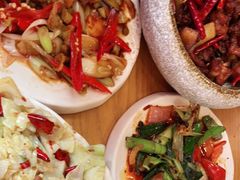 -隔壁老王·家常云南菜(花巷店)