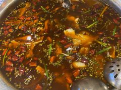 -乡土特色.冷锅鱼.牦牛肉汤锅