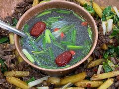 -牛喵喵铜锅牛肉馆