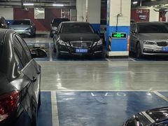 -新华百货商城（新街口物美）-停车场