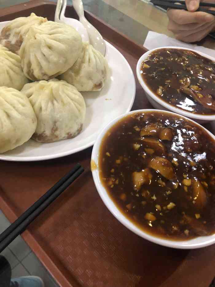 郭通天宫院小吃(郁花园店)-"网红包子铺,天宫院包子.他家的包子个大,.