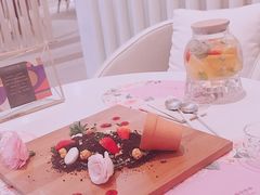 -MEET缘燕窝甜品&Tang's cake(华润万象城店)