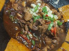 -每食每刻·皖北新民地锅鸡