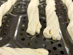 -粘豆包柴火铁锅炖