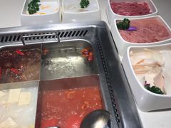 -海底捞火锅鲜切牛肉主题店(长寿路店)