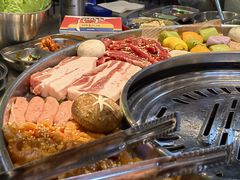 -哈哈碳都·牛肋条无限自助烤肉(台江万达店)