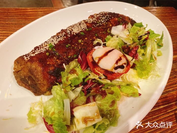 1886德国汽车餐厅(外滩中央店)特色烤猪肋排图片