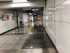 -盈丰路(地铁站)