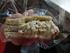 吞拿鱼沙拉三明治-COSTA COFFEE(成都来福士店)