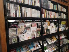 -西西弗书店&矢量咖啡(壹方购物中心店)