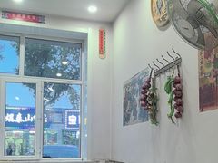 -粘豆包柴火铁锅炖