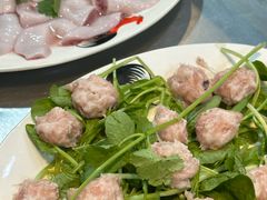 爽滑肉丸子-华哥新鲜猪精品美食