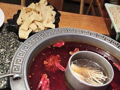 -杨肥肠火锅大排档(火车站花园店)