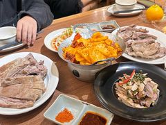 -贯贯吉·清真餐厅(浙江中路店)