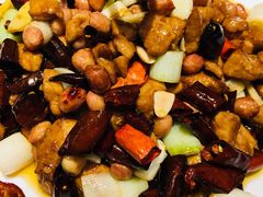 -万重锦·人文川菜馆(骡马市店)