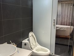 -上海怡沁园度假酒店