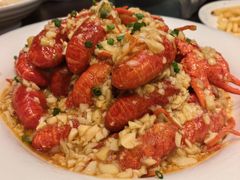 -肥肥虾庄·金牌油焖大虾(汉口城市广场店)