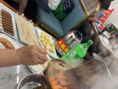 -一口猪海鲜浑锅·东北家常菜