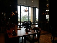 靠窗位-香厨中餐厅(松北香格里拉店)