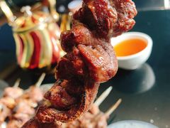 -烤肉小伙烤肉店
