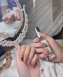 -拾光美甲美睫半永久