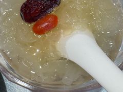 冰糖银耳莲子羹-老济南·地道济南菜(大明湖店)