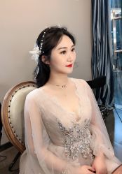 -艾米丽婚纱礼服