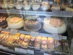 -红宝石·鲜奶小方·海派西点房(南丹店)