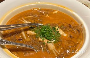 Sour Radish Razor Clam Potato Noodles