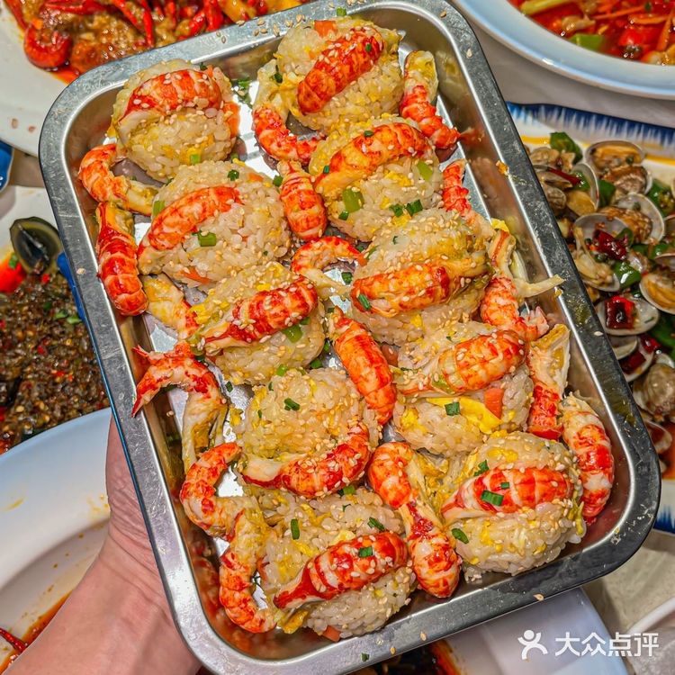 去成都一定要吃这份小龙虾拌面！！全是虾肉
