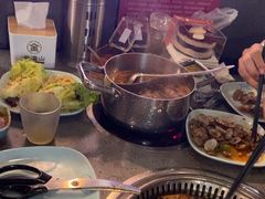 -金滏山烤肉·海鲜·火锅自助餐厅(襄阳万达店)