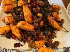 -云海肴·汽锅鸡·云南菜(天山百盛优客店)