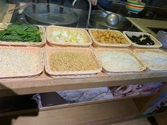 -大中华希尔顿酒店-念自助餐·嗨啤·小龙虾