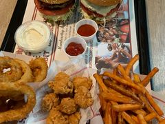 -The Habit Burger Grill 哈比特汉堡(复兴soho店)