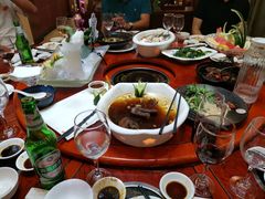 -皇马海口湾海景酒店(万绿园秀英港店)
